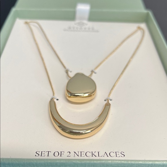 Atterri | Stackable Gold Tone Necklace Set ✨ - Picture 4 of 6